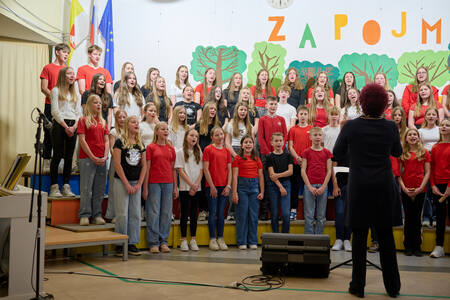 052_revija otroških zborov I.dan 26